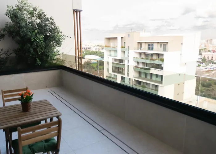 Creative 아파트 바리